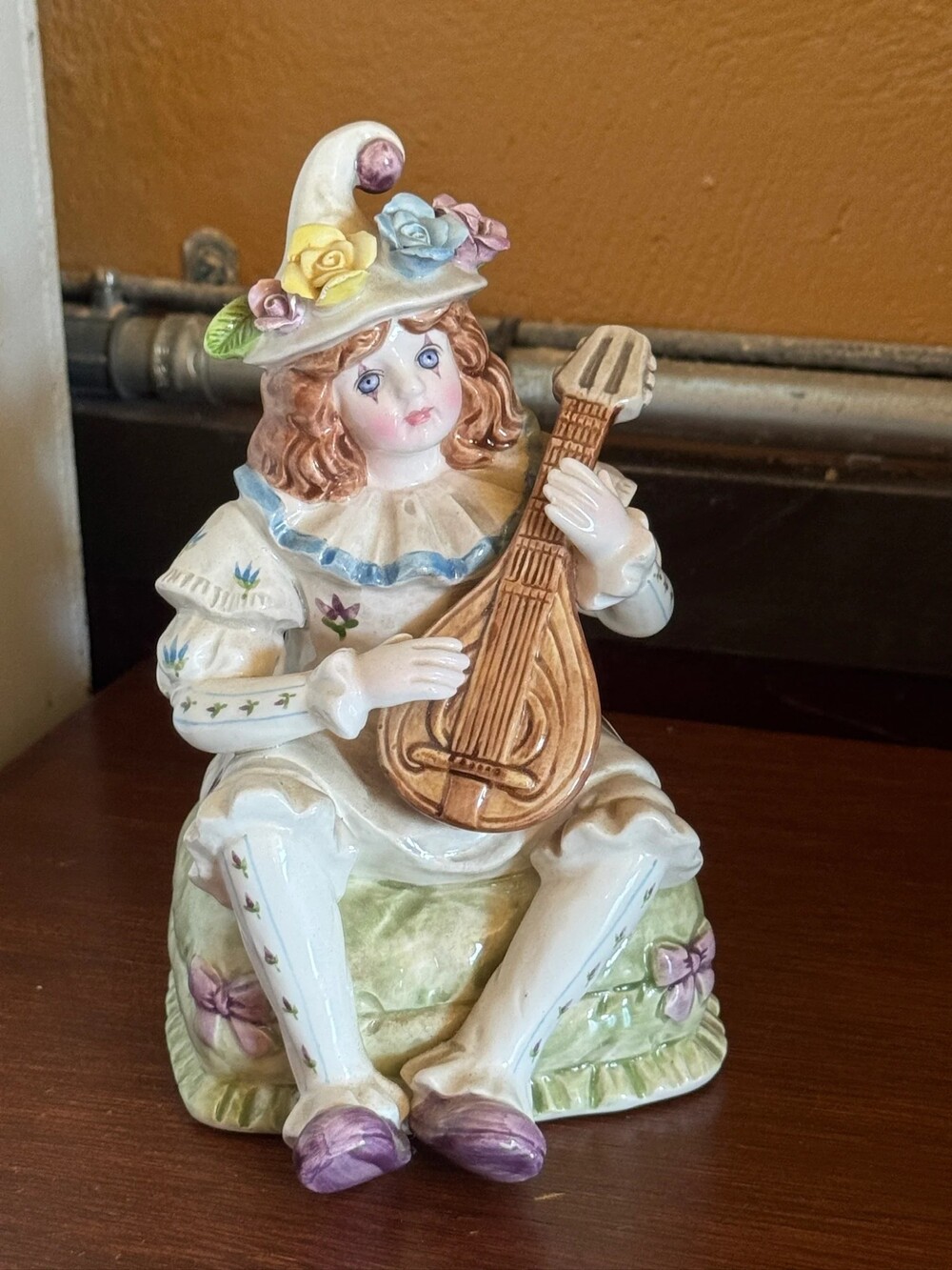 D77. 1991 Schmid Yamada Bolero Clown Lute Music Box Hand Painted